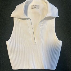 Aritzia crop- white collared